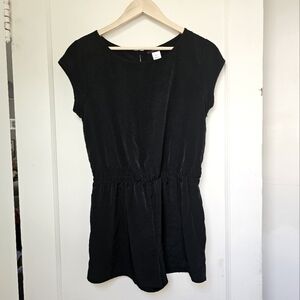 Black romper (M)